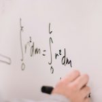 A szorzat deriváltja és alkalmazási lehetőségei a matematikában